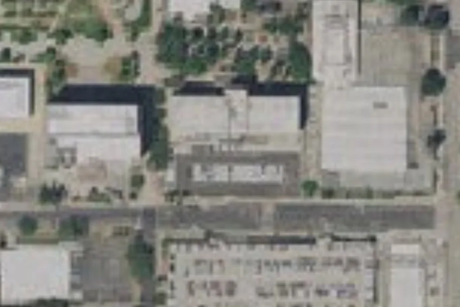 Fotografía aérea de archivo de el complejo policial de Van Nuys y la cárcel Valley de LAPD y las calles cercanas.